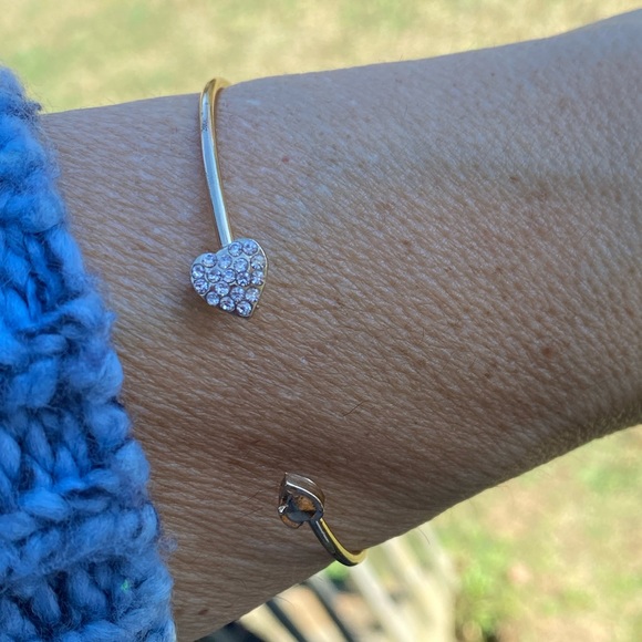 Crystal Heart gold tone adjustable bangle bracelet - Picture 1 of 8
